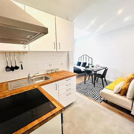 222 Charm For Tourists Lissabon