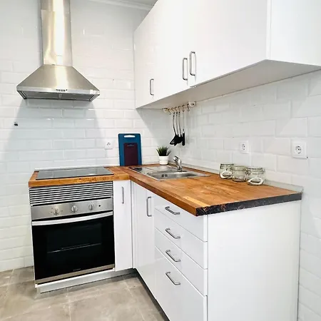 Apartment 222 Charm For Tourists